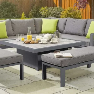 Tutberry Dining Set